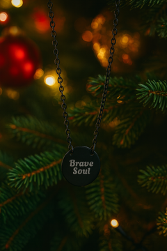 Brave Soul Black Pendant Necklace – Inspirational Engraved Gift for Women