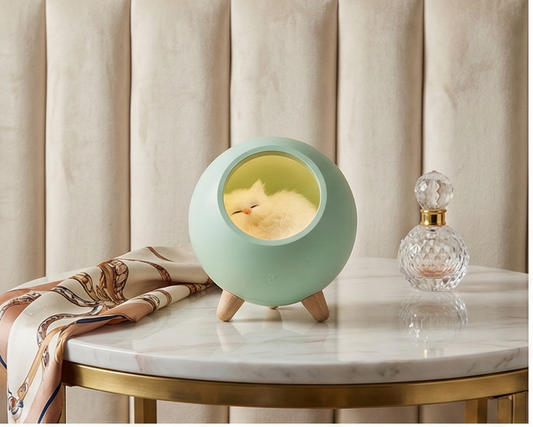 USB-Powered Kitten Lamp