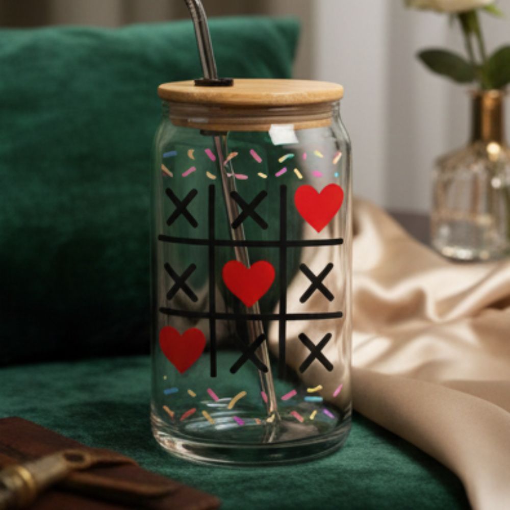 16oz Engraved Can Glass with Lid — Tic Tac Toe Hearts Design