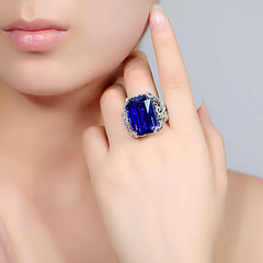 Elegant Blue Diamond Flower Ring