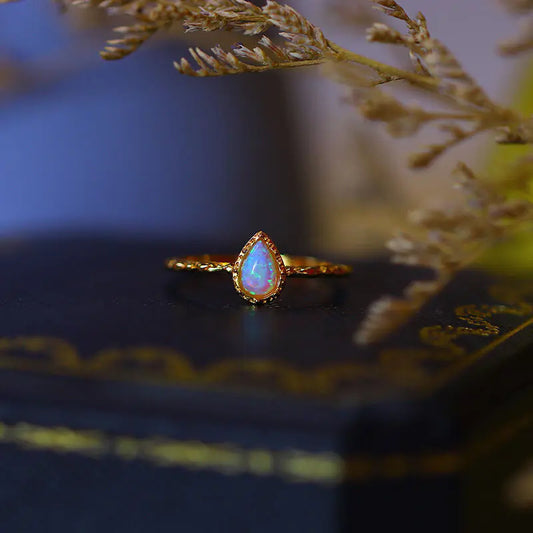 Elegant Women's Opal Silver Ring