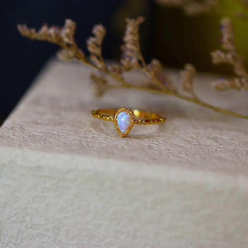 Elegant Women's Opal Silver Ring